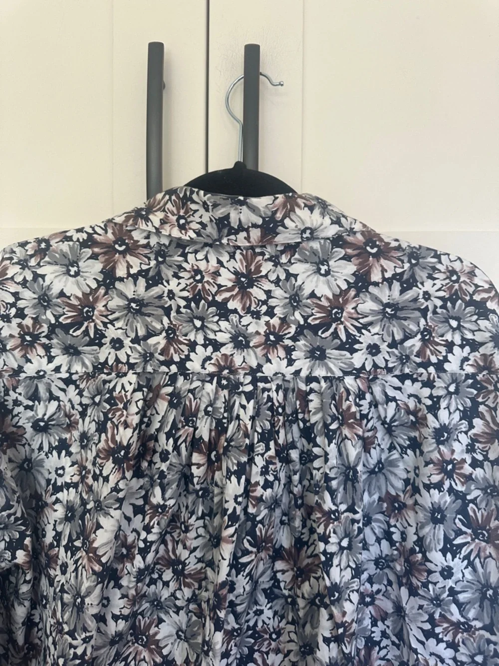 Banana Republic Safari & Travel Clothing Vintage Floral Button Up Shirt